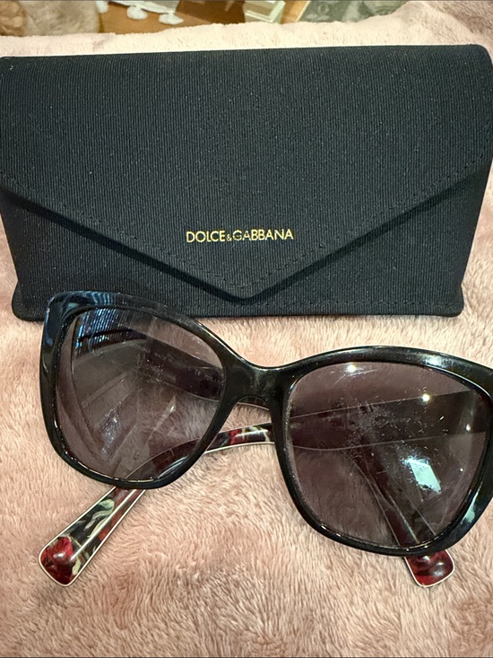 Dolce & Gabbana Accessories - Dolce & Gabbana Black Cat-Eye Sunglasses with Tortoiseshell Temples